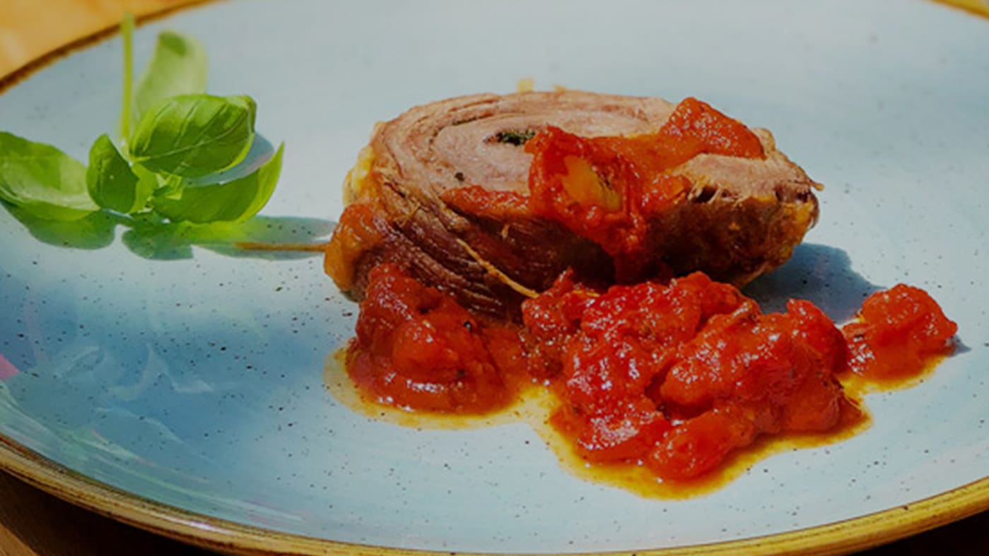 Flank Steak-Roulade in Tomaten Mozzarella Sauce