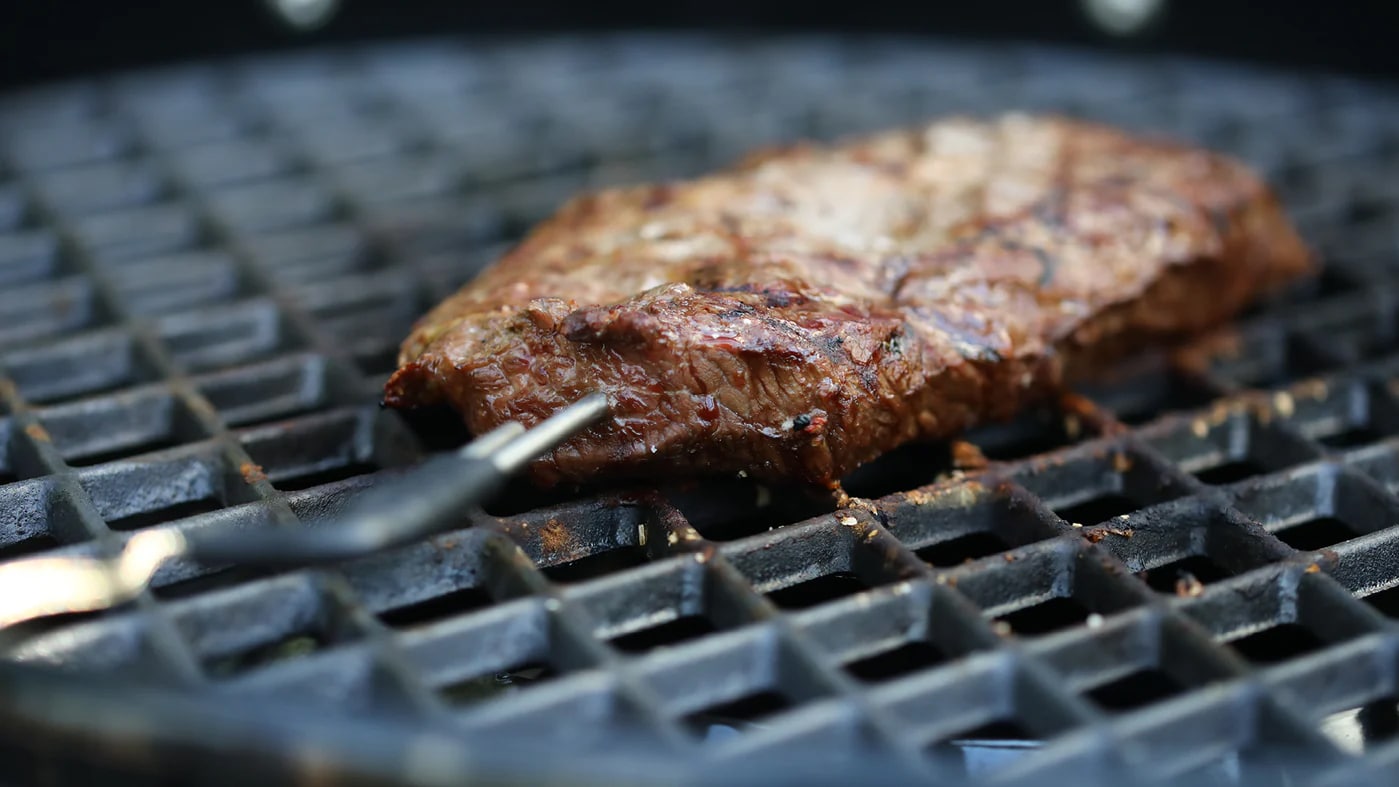 Niedrigtemperaturgaren mit dem Outdoorchef Gasgrill – Grillen in der Standard-Position