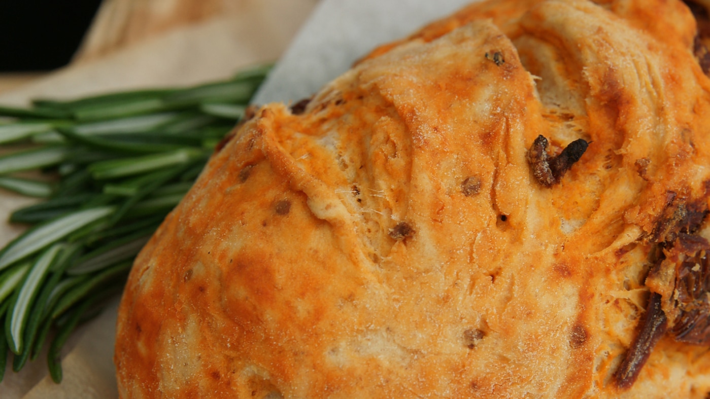 Tomaten- und Olivenbrot