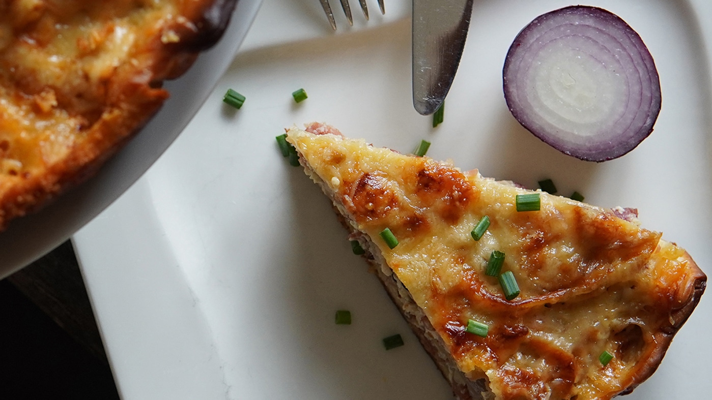 Zwiebelkuchen mit Speck vom Grill